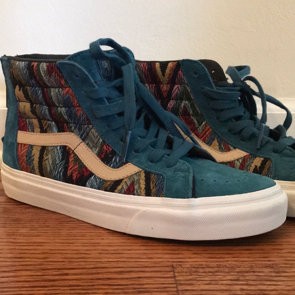 NEVER WORN vans